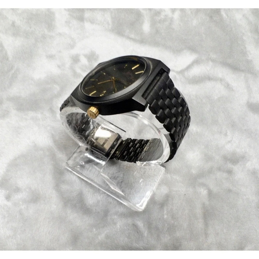 Nixon Minimalist Time Teller Mens 37mm Watch Matte Black Finish New Battery